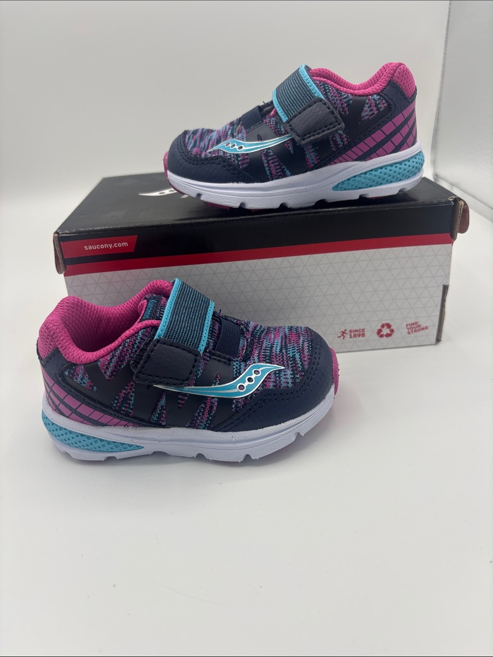 Saucony Kids Navy, Pink & Aqua Ride Sneaker Toddler girls Size 4XW